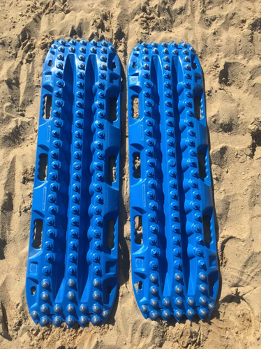 ActionTrax Metal Teeth Blue (Pair)